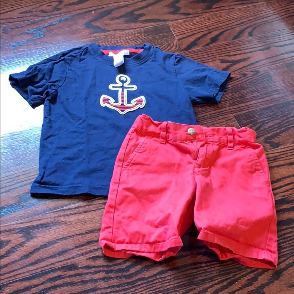 T-shirt and shorts set